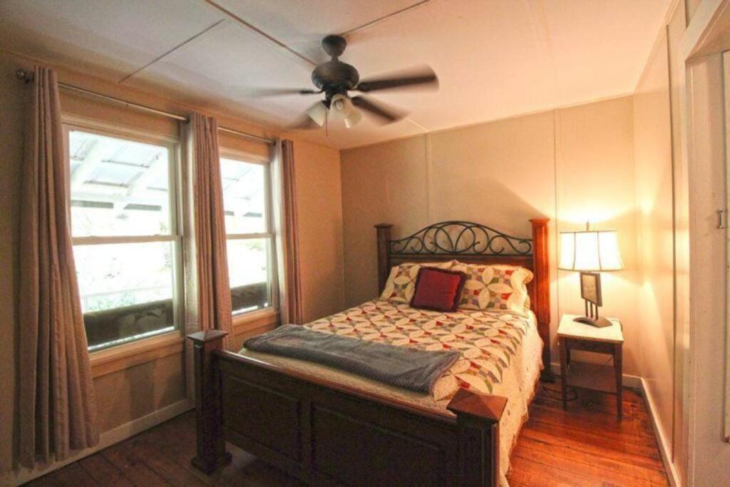 Creekside 1920'S Farmhouse Villa Bryson City Luaran gambar