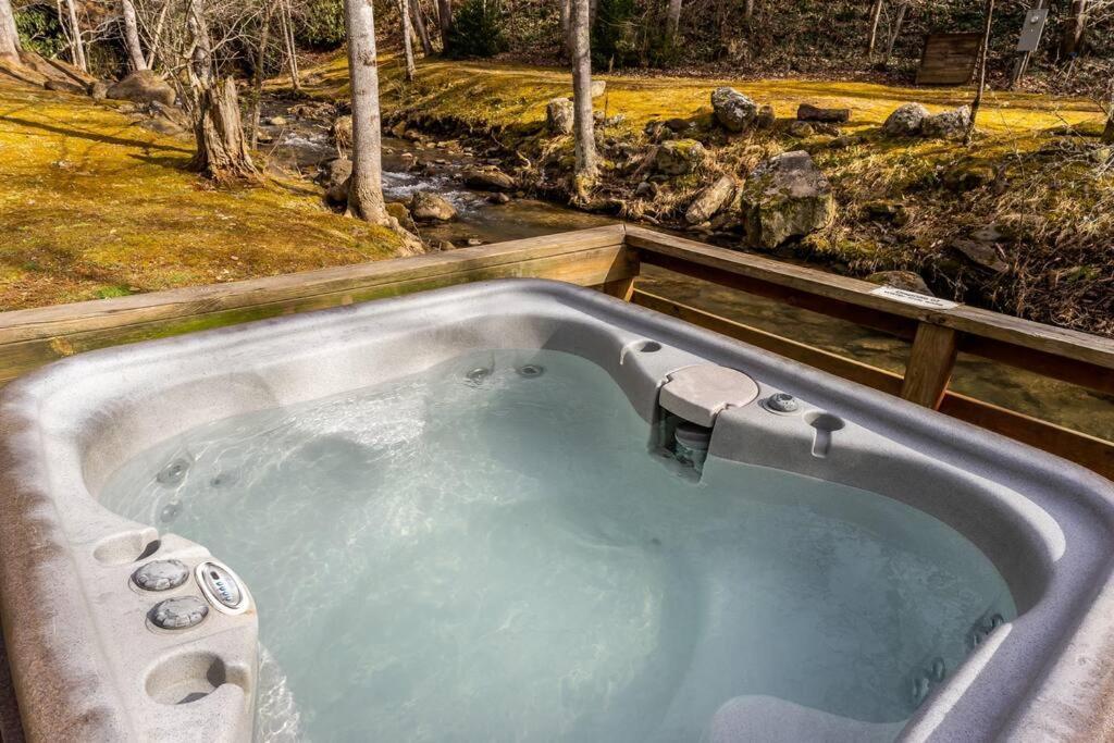 Creekside 1920'S Farmhouse Villa Bryson City Luaran gambar